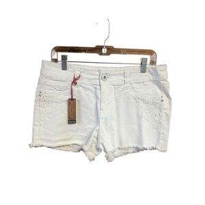 Amethyst Embroidered White Low  Rise Shorts Sz 11 NWT